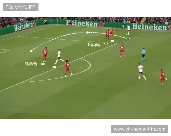 利物浦外线传中精准制导,前锋冷静推射入网,堪称经典 利物浦外线传中精准制导,前锋冷静推射入网,堪称经典