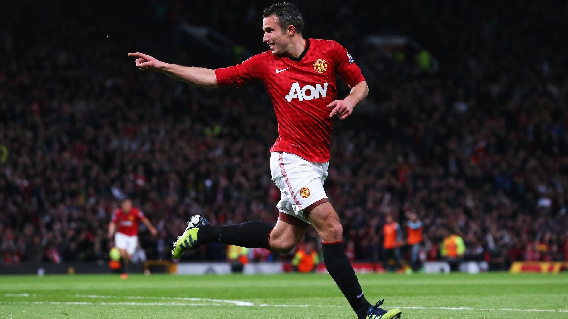 欧冠小组赛:多支球队提前两轮出线 欧足联考虑调整奖金激励机制